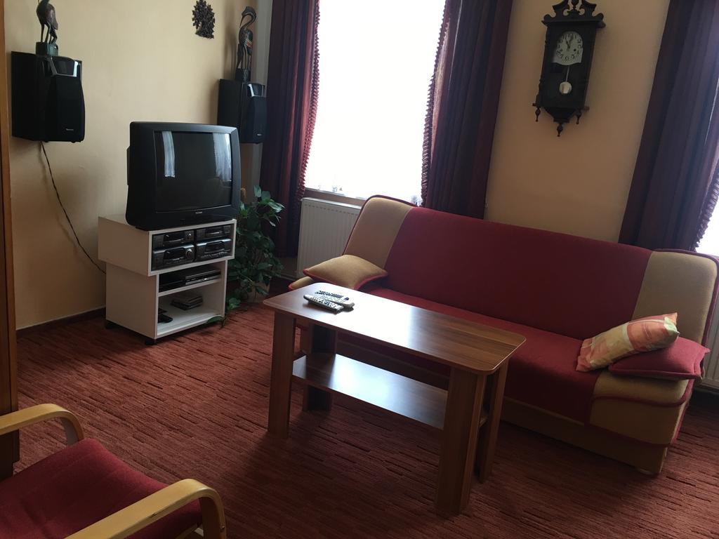 U Evy Jarosove Apartman Desná Kültér fotó